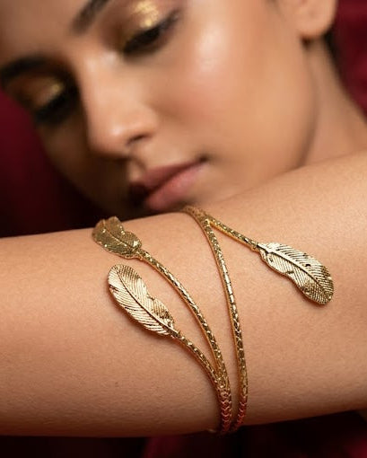 Golden Feather Elegance Arm Cuff