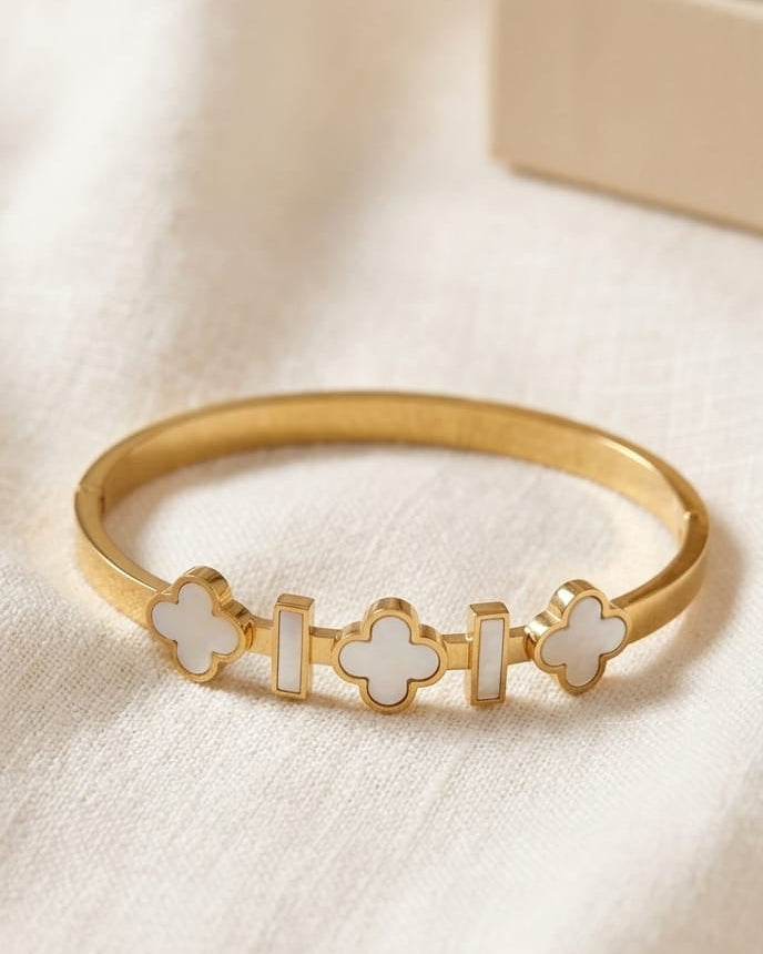 Luxe Clover Charm Bracelet