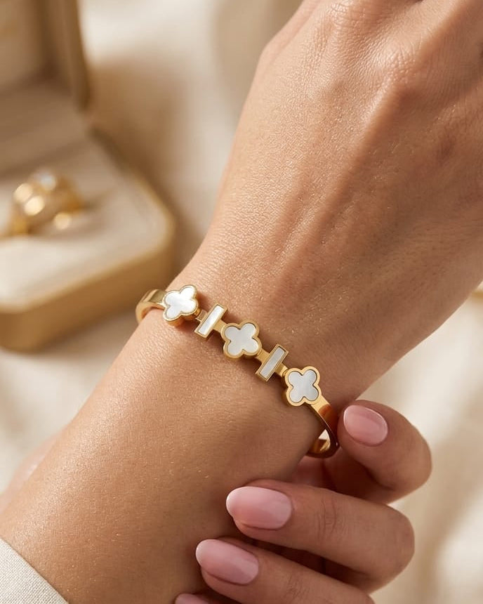 Luxe Clover Charm Bracelet
